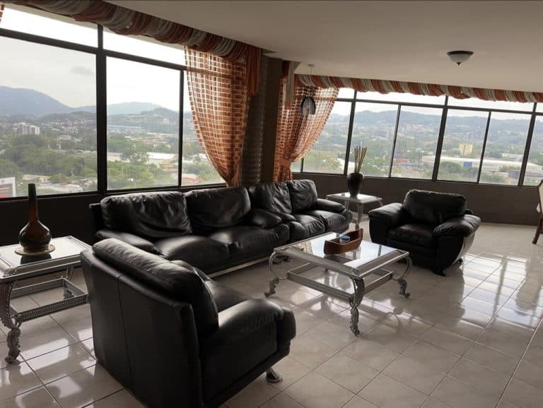 En Venta y/o Alquiler Penthouse en San Benito San Salvador